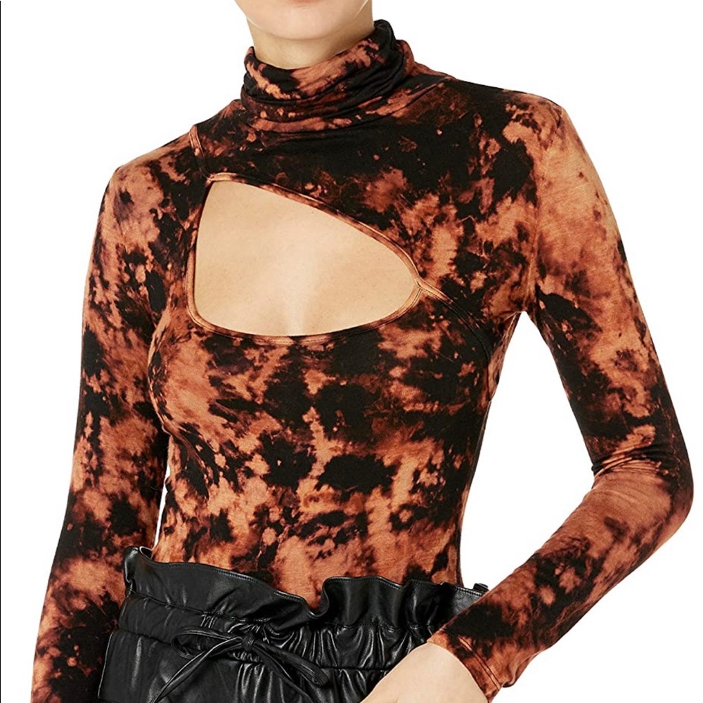 KENDALL + KYLIE tie-dye bodysuit 🤑BNWT🤑